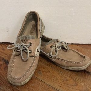Tan sperrys